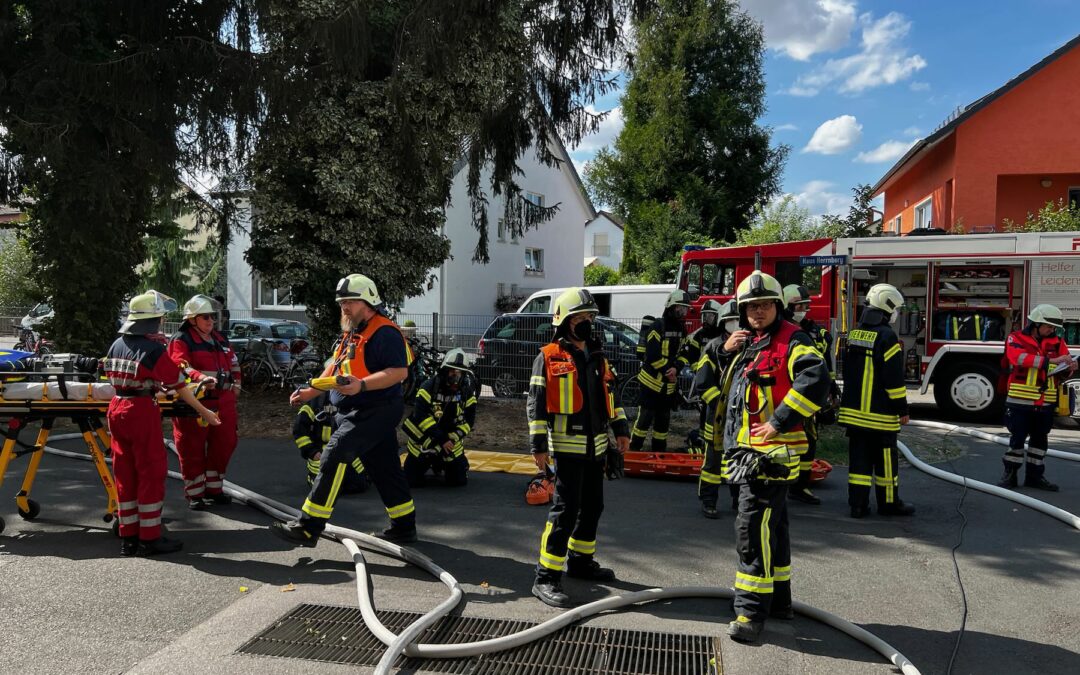 Kellerbrand in Mehrfamilienhaus